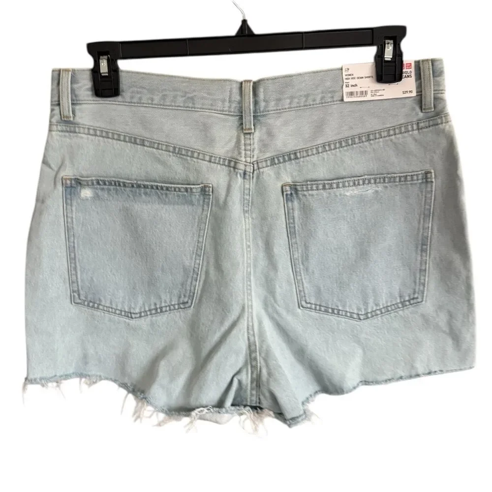 Uniqlo Women’s High Rise Light Wash Jean Denim Distressed Shorts 32” NWT New